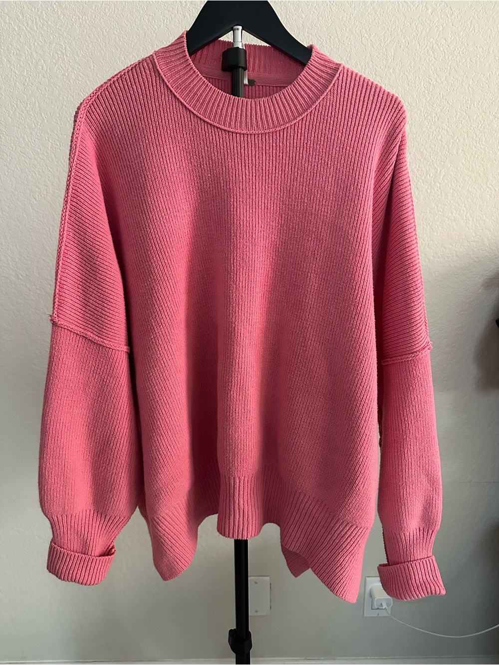 Free People Oversized Scoopneck Sweater in Pink Size XS